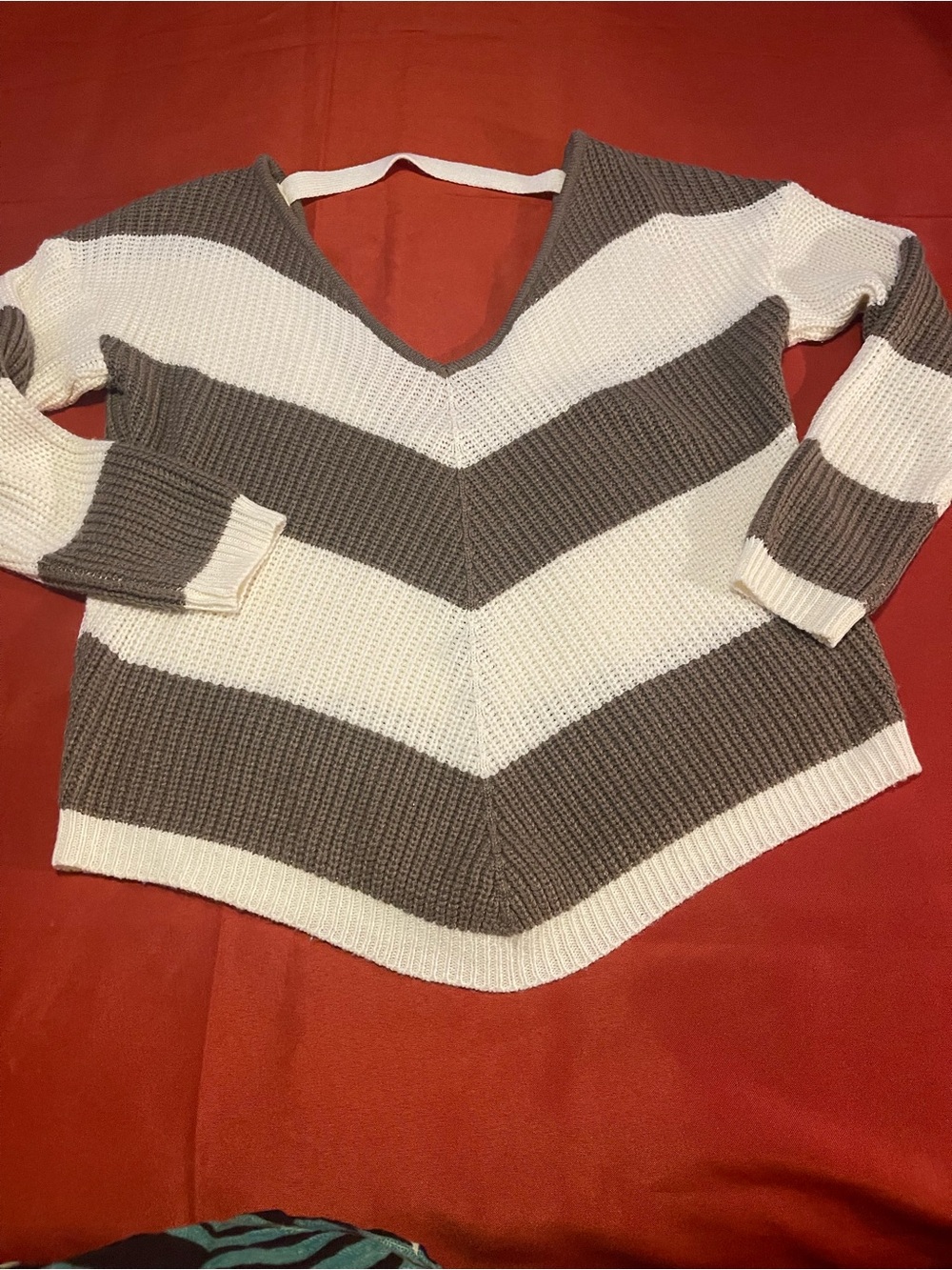 Charlotte Russe Chevron Scoop Neck Sweater in Cream and Taupe